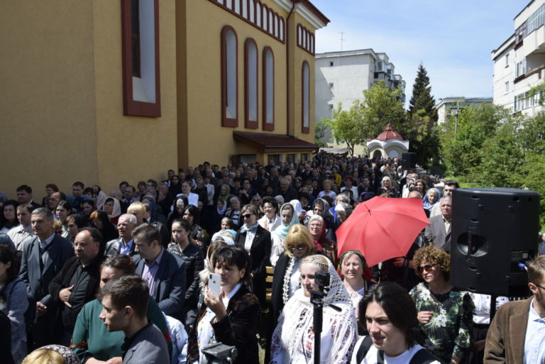 Sfintirea Bisericii Parohiei „Pogorarea Sfantului Duh” Cartierul Zorilor, Cluj-Napoca