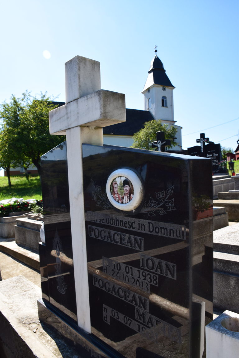 Inmormantarea Credincioasei Maria Pogacean, Pinticu Tecii, Bistrita-Nasaud