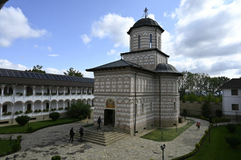 Schimbarea la Fata a Domnului, Manastirea „Mihai Voda”, Turda, Cluj