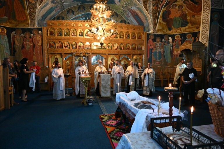 Inmormantarea Credinciosului Vasile Borsa, Frumosu(Farcasa), Neamt