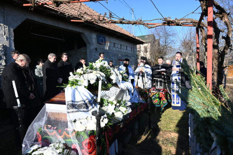 Inmormantarea Credincioasei Maria Macavei, Valcele, Cluj