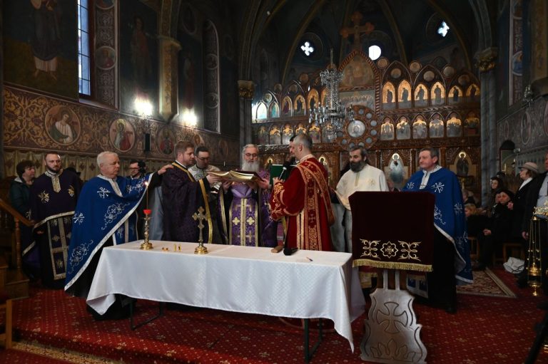 „Candele aprinse in asteptarea invierii”, Conferintele postului mare, Catedrala Coroana, Bistrita