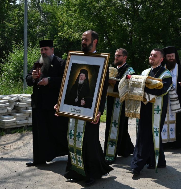 PS Emilian Crișanul: Priveghiul și slujba de înmormântare la Mănăstirea Neamț