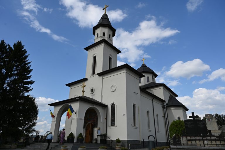Paraclisul Maicii Domnului, Parohia „Adormirea Maicii Domnului”, Manastur, Cluj-Napoca